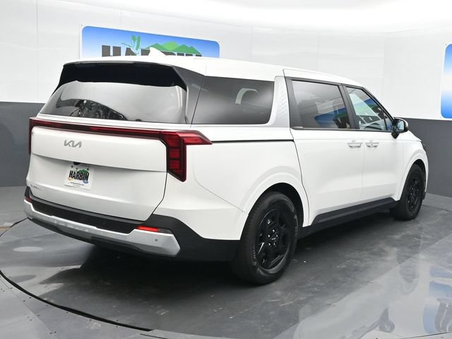 Used 2025 Kia Carnival FWD image 5