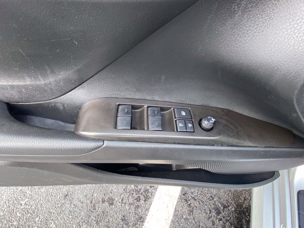 Used 2023 Toyota Camry LE FWD image 10
