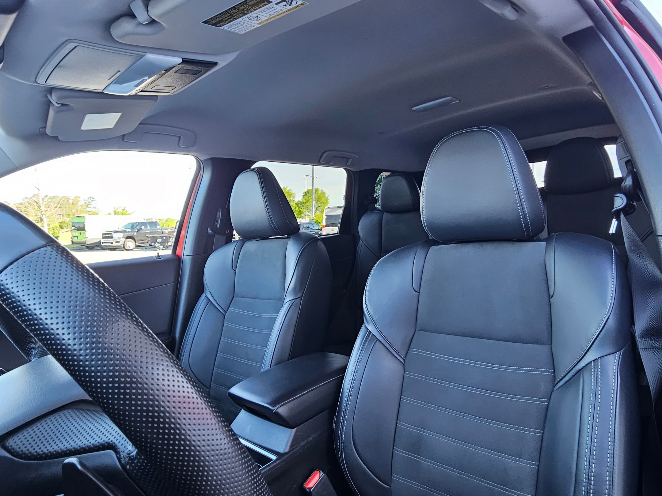 Used 2024 Mitsubishi Outlander SE image 22