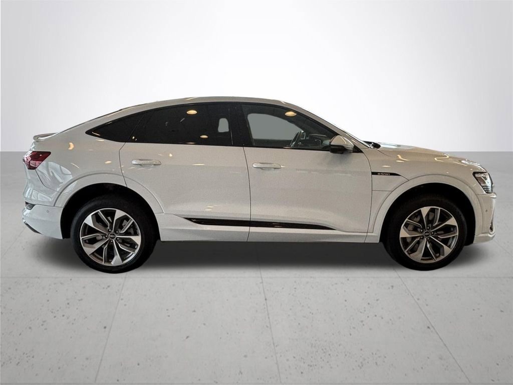 Used 2021 Audi e-tron Premium Plus w/ Premium Plus Package AWD/4WD image 6