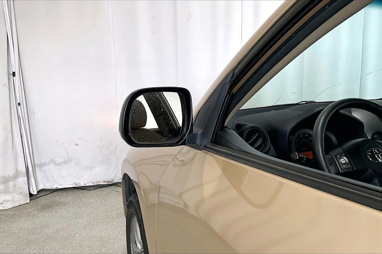 Used 2012 Toyota RAV4 FWD w/ Value Pkg image 10