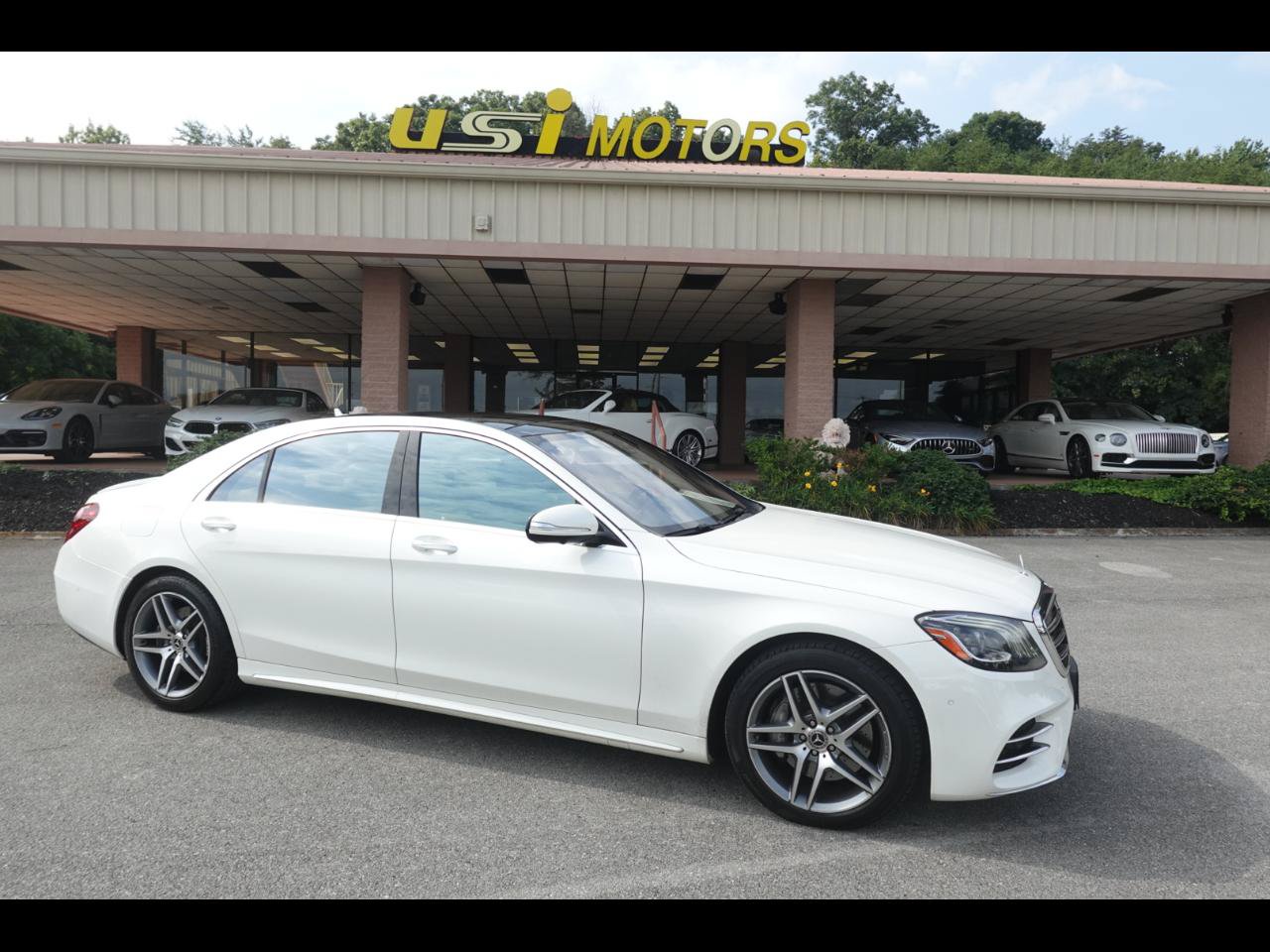 Used 2019 Mercedes-Benz S 560 4MATIC Sedan image 1