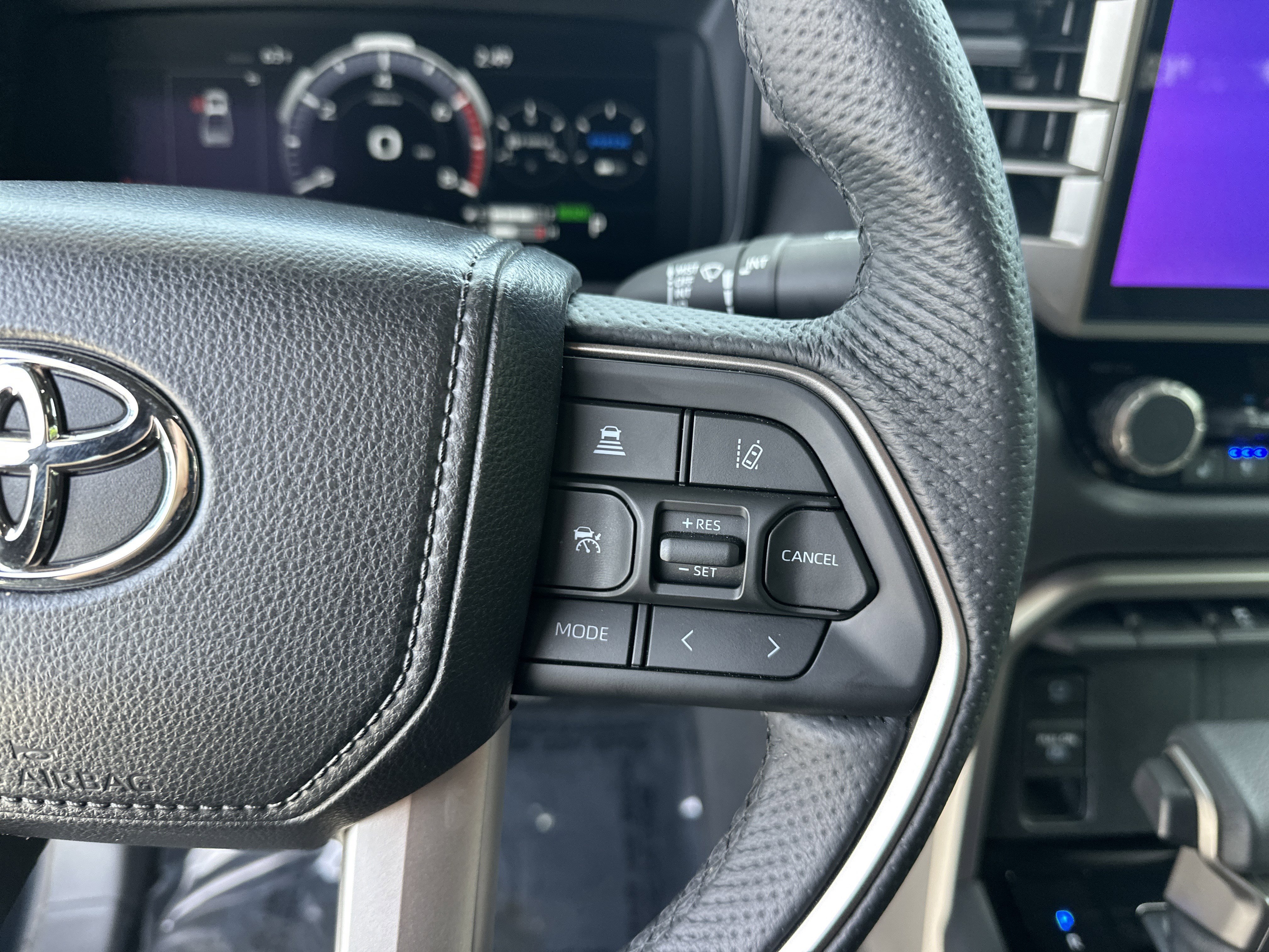 Certified 2025 Toyota Tundra Limited AWD/4WD image 20