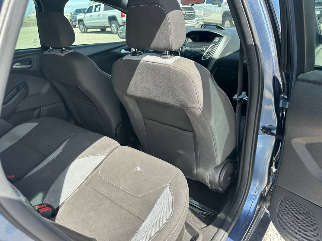 Used 2018 Ford Focus ST FWD image 23