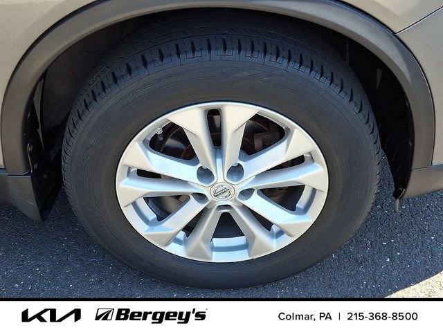 Used 2014 Nissan Rogue SV AWD/4WD image 10