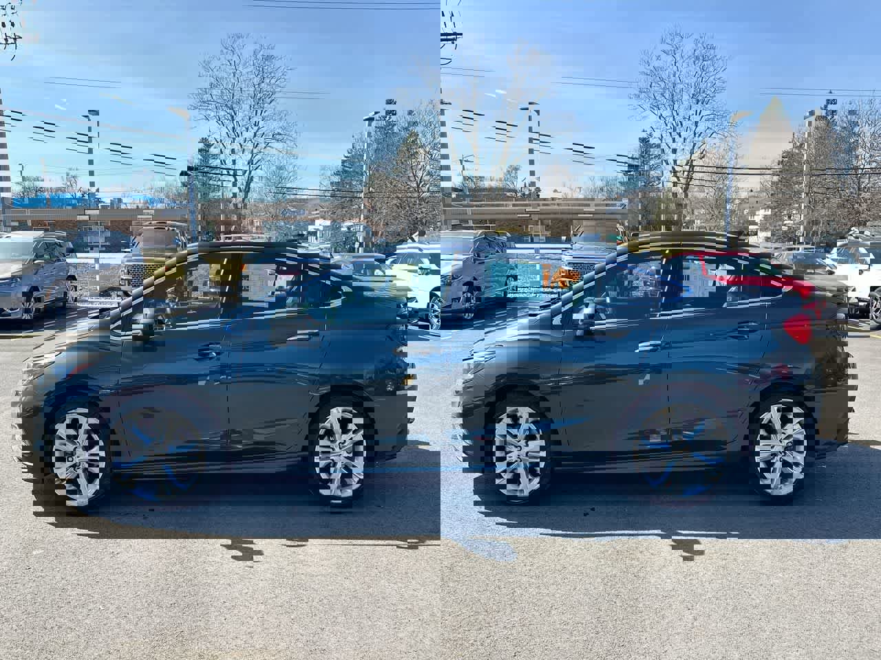 Used 2018 Chevrolet Cruze Premier w/ RS Package image 10