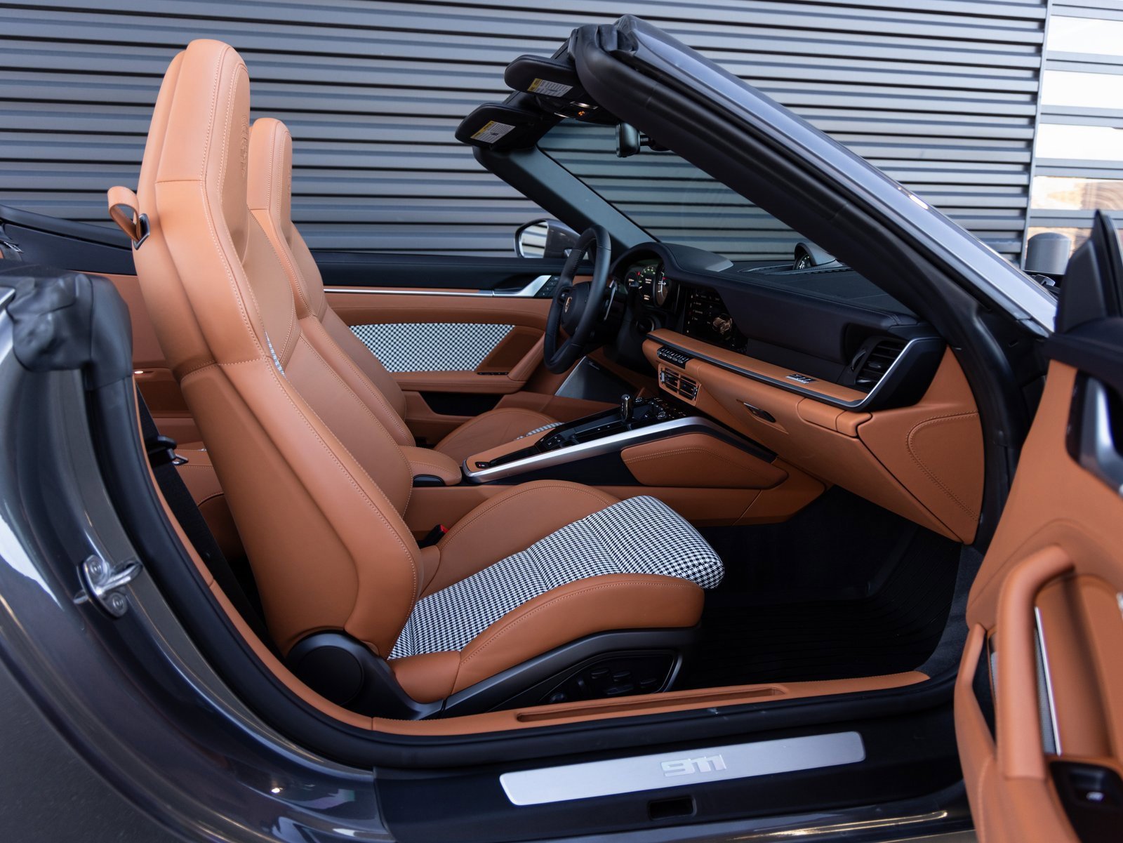 Certified 2024 Porsche 911 Turbo S image 31