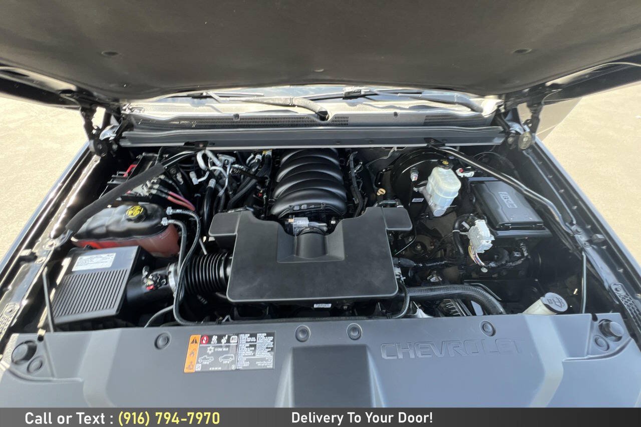 Used 2020 Chevrolet Suburban LT AWD/4WD image 13