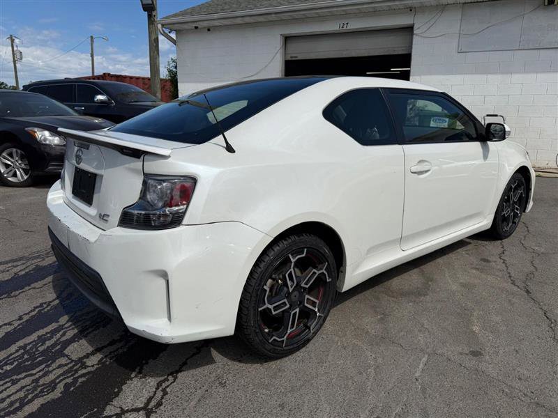 Used 2015 Scion tC image 5
