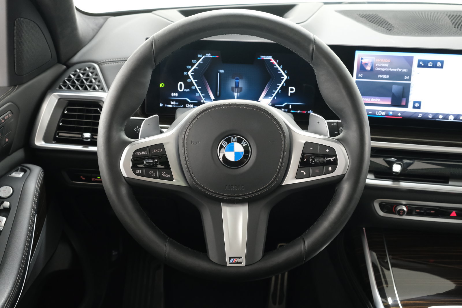 Used 2025 BMW X7 xDrive40i w/ M Sport Package AWD/4WD image 13