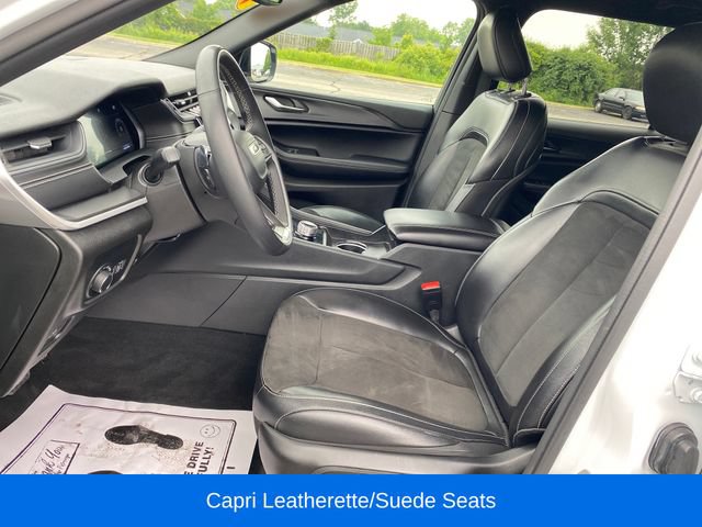 Used 2023 Jeep Grand Cherokee L Laredo RWD image 15