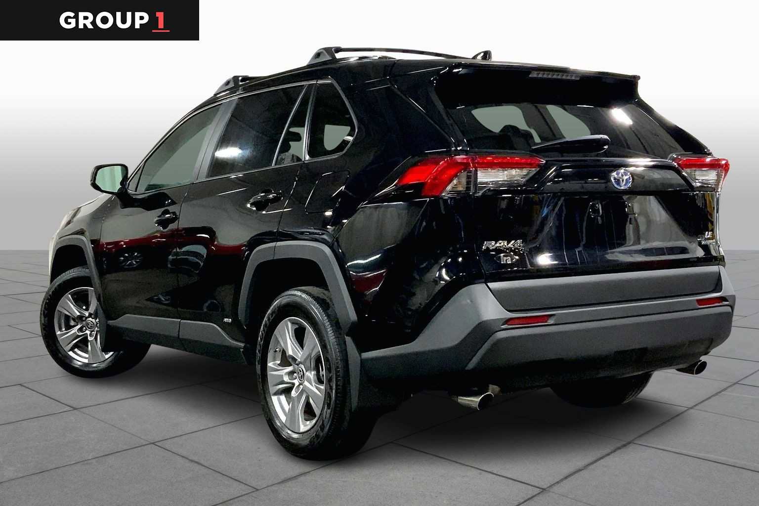 Used 2024 Toyota RAV4 LE image 12