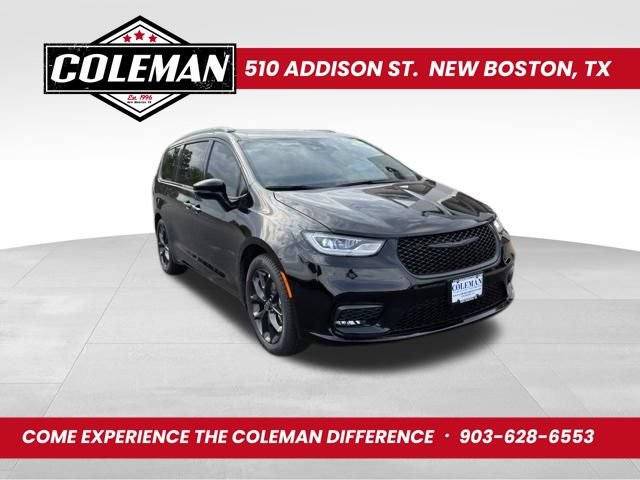 New 2026 Chrysler Pacifica Select w/ S Appearance Package