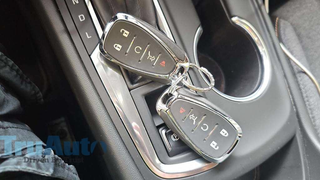 Used 2023 Chevrolet Equinox LT AWD/4WD image 16