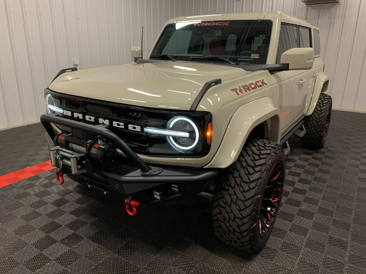 Used 2025 Ford Bronco Outer Banks w/ Sasquatch Package image 21