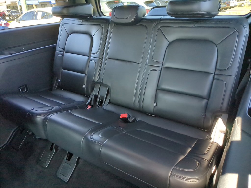 Certified 2021 Lincoln Navigator Reserve image 16