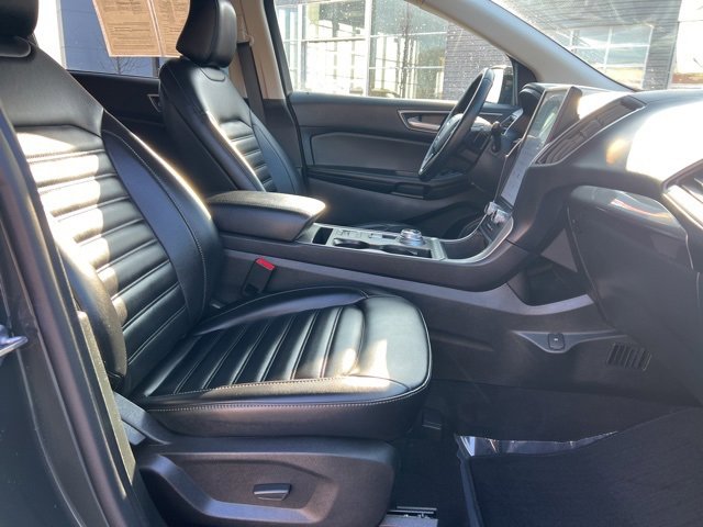 Used 2023 Ford Edge SEL w/ Convenience Package image 11
