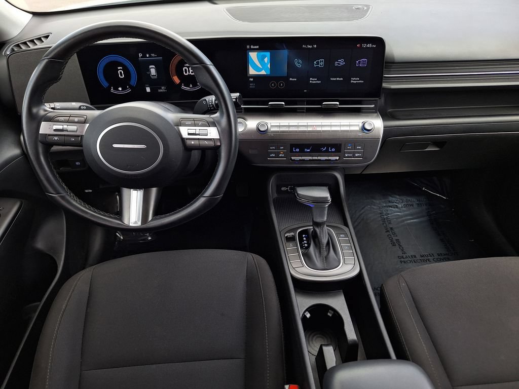 Certified 2025 Hyundai Kona SEL AWD/4WD image 14