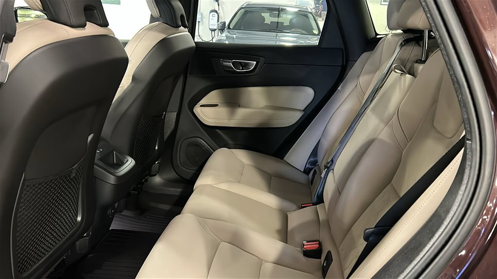 Used 2026 Volvo XC60 B5 Plus w/ Protection Package Premier AWD/4WD image 22