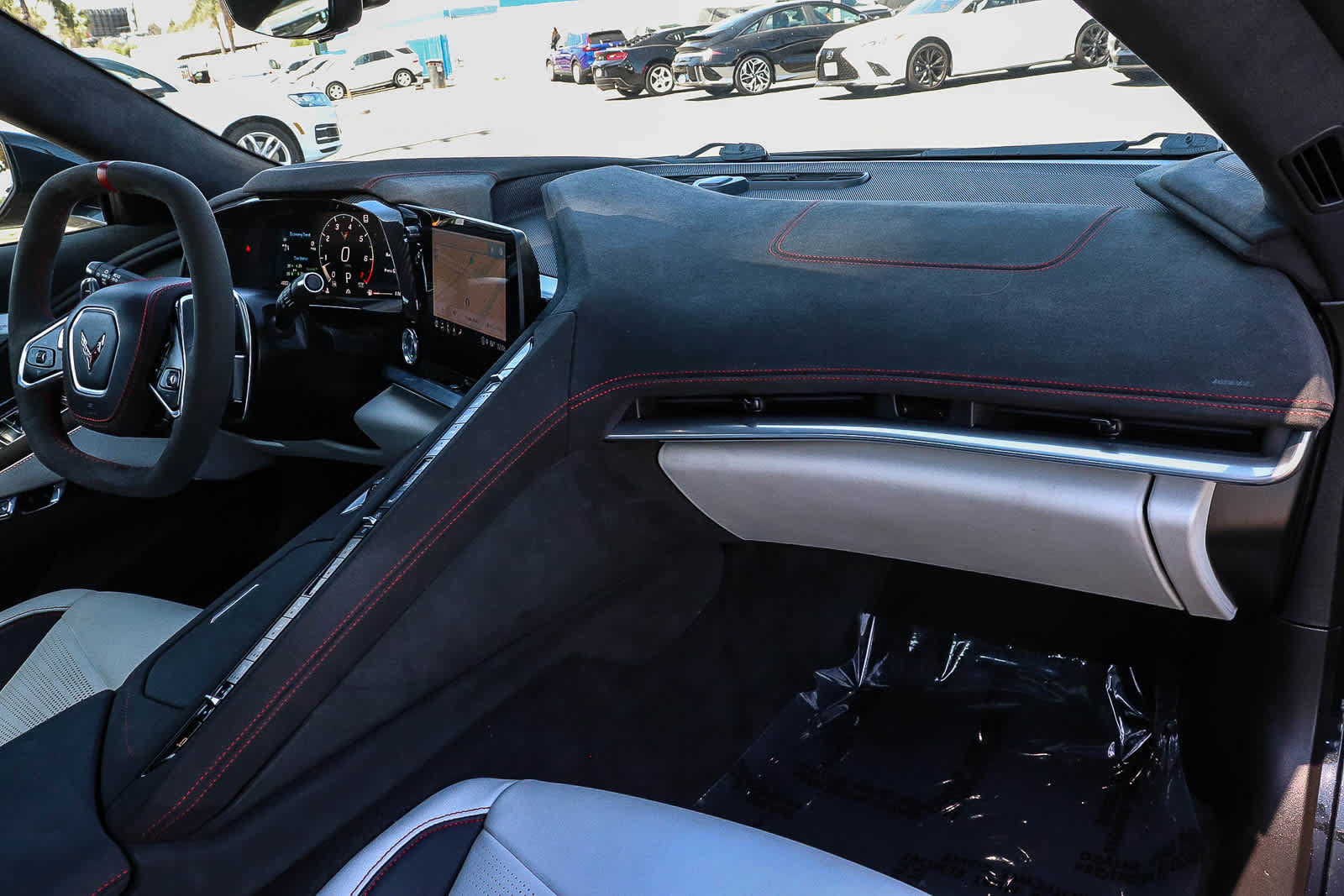 Used 2023 Chevrolet Corvette Stingray Premium Conv w/ Z51 Performance Package RWD image 31