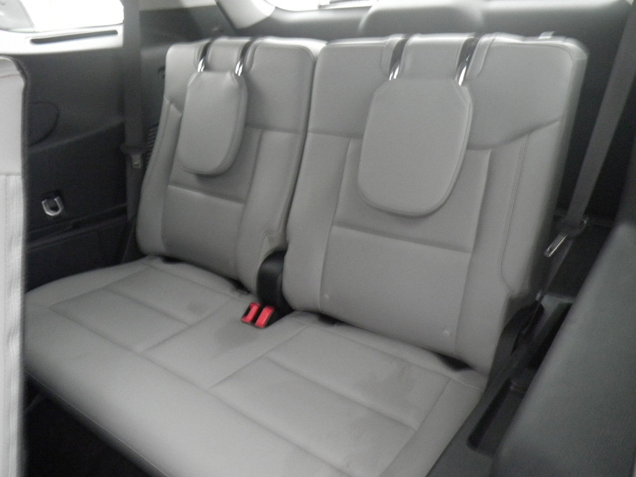 Certified 2025 Ford Explorer Active w/ Active Comfort Package image 21