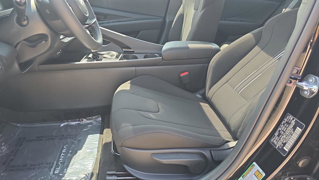 New 2026 Hyundai Elantra SEL Sport Premium FWD image 14