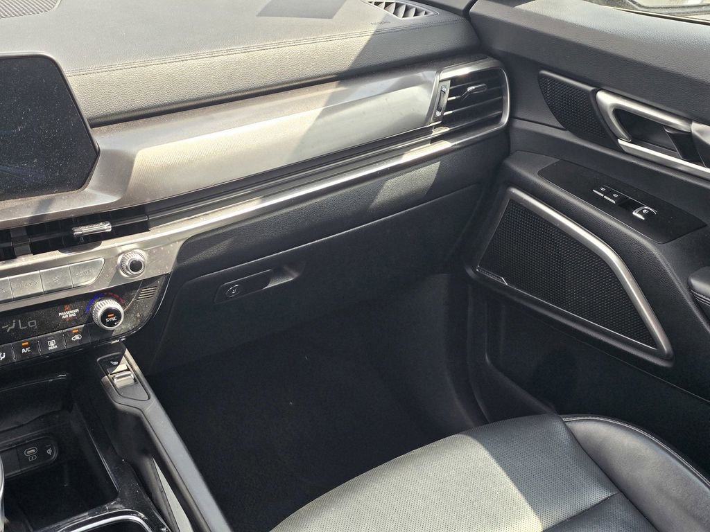 Used 2025 Kia Telluride S AWD/4WD image 19