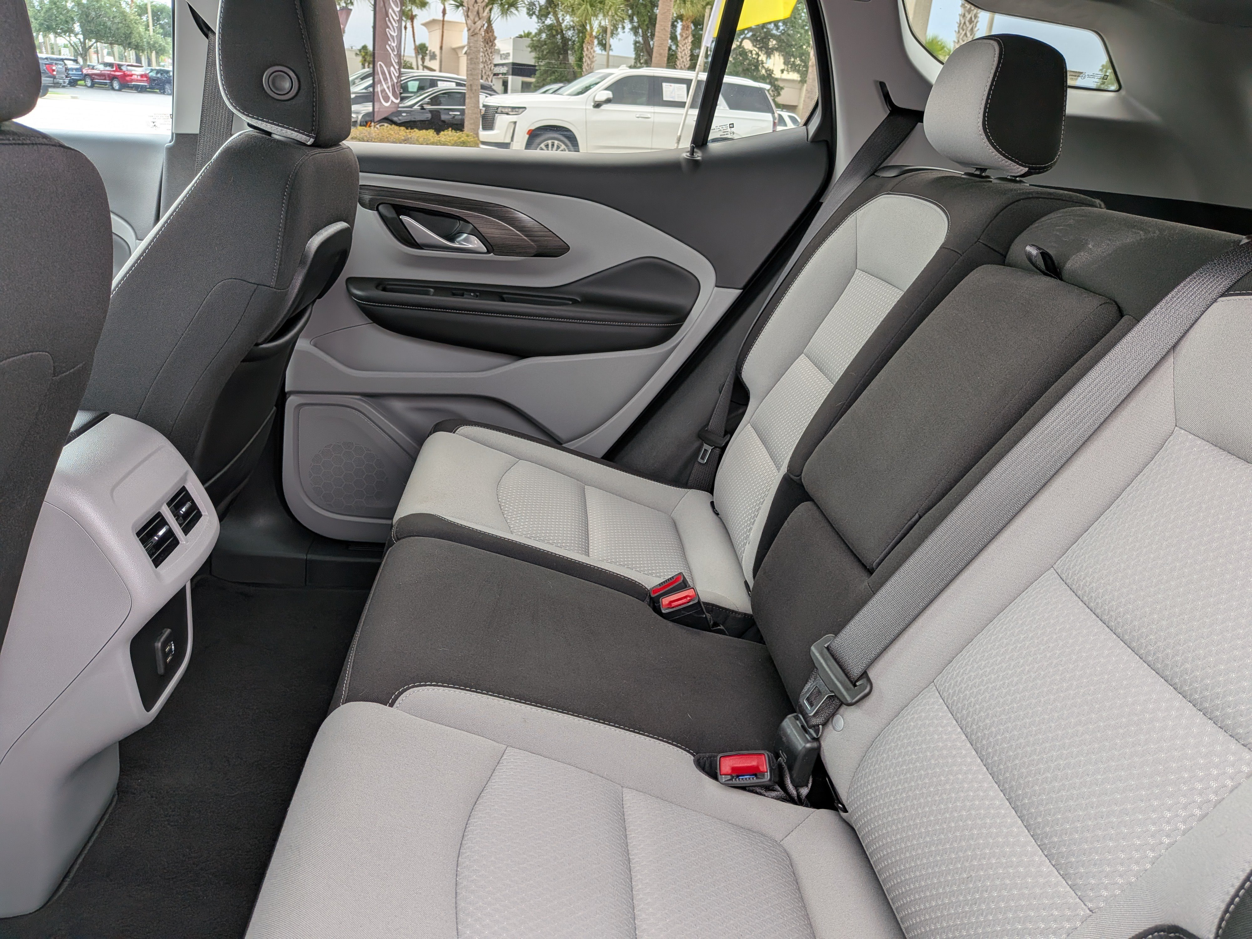 Certified 2022 GMC Terrain SLE w/ Driver Convenience Package FWD image 16