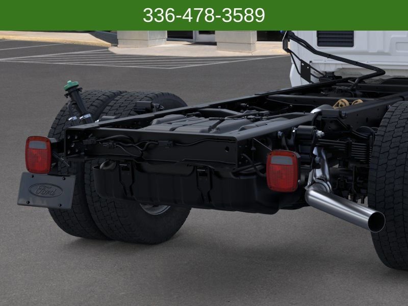 New 2026 Ford F550 4x4 Crew Cab image 21