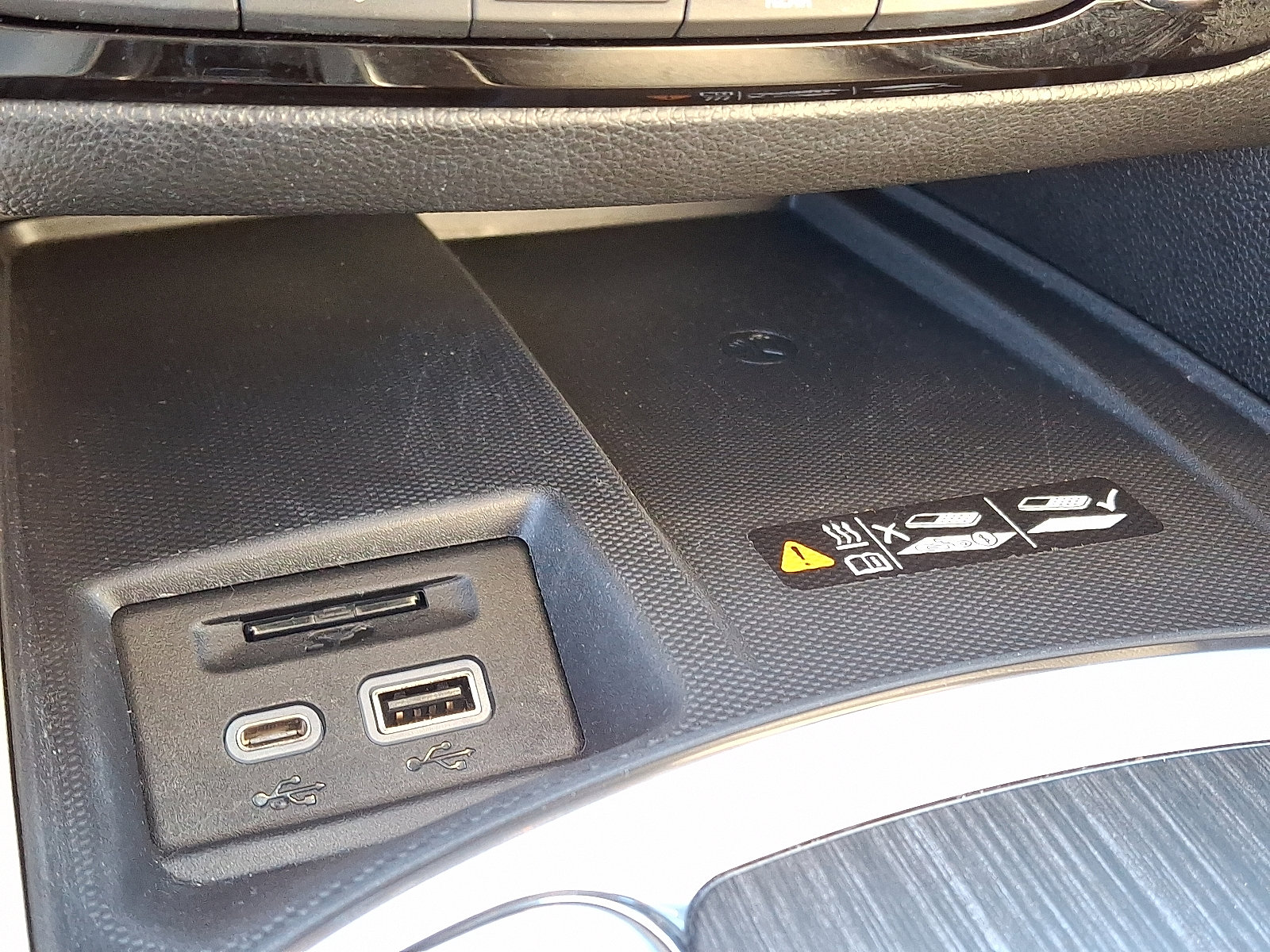 Used 2023 Buick Enclave Avenir w/ Avenir Technology Package image 25