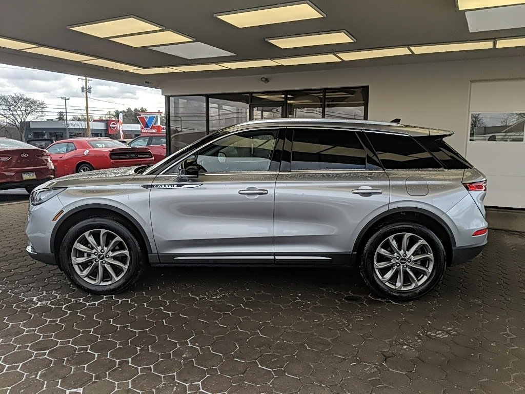 Certified 2022 Lincoln Corsair AWD w/ Premium Package image 10