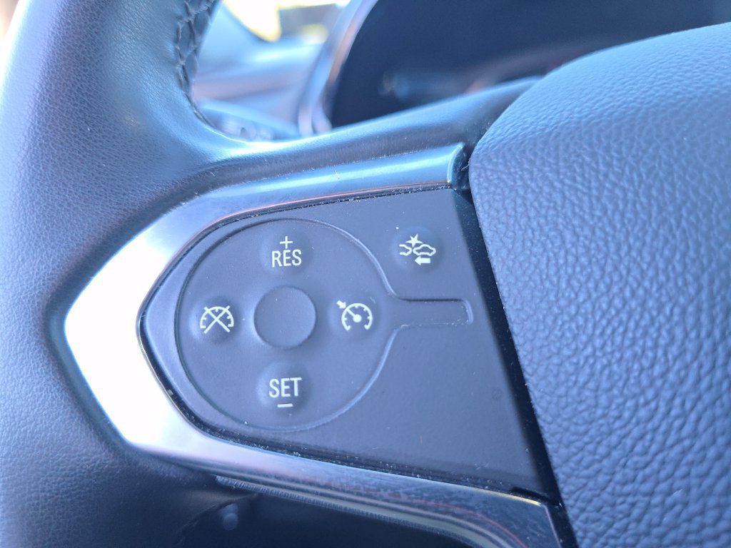 Used 2023 Chevrolet Traverse LT AWD/4WD image 10