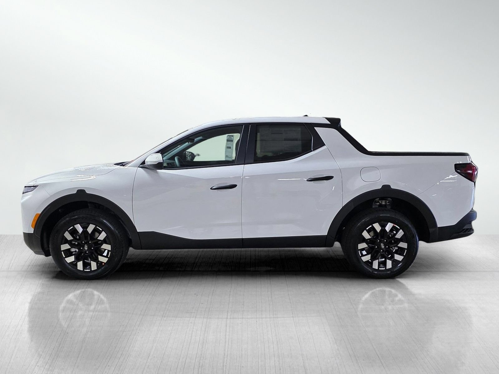 New 2027 Hyundai Santa Cruz SE FWD image 4