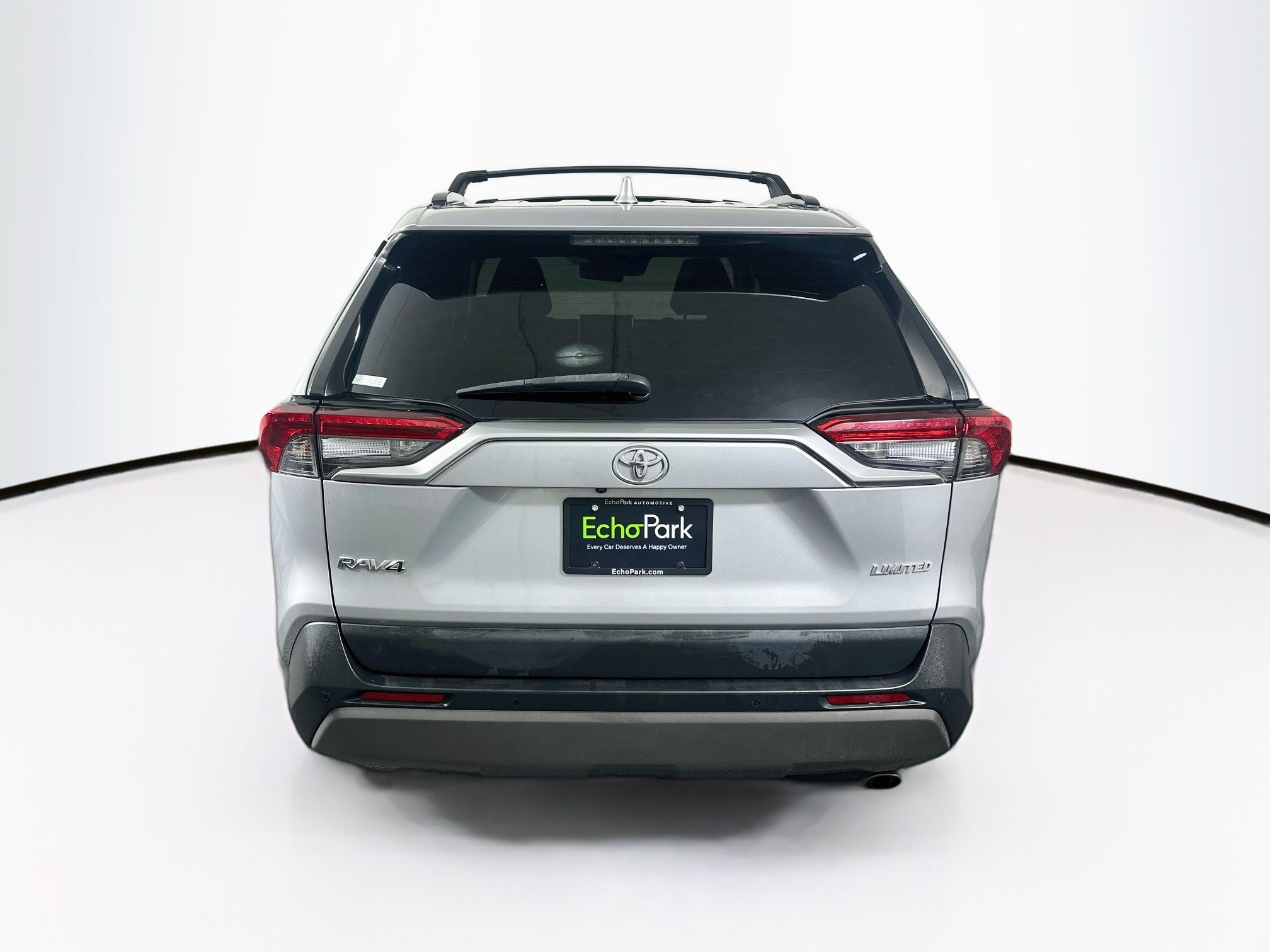 Used 2019 Toyota RAV4 Limited w/ Cold Weather Package FWD image 7