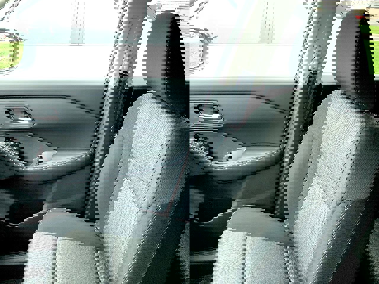 Used 2026 Nissan Rogue SV image 23