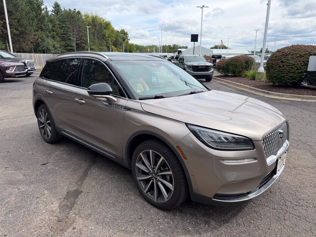 Used 2020 Lincoln Corsair Reserve AWD/4WD image 3