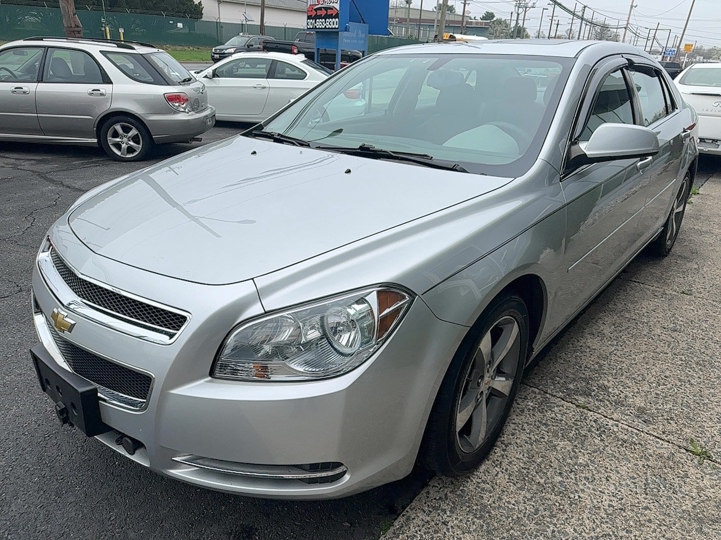 Used 2011 Chevrolet Malibu LT w/ Power Convenience Package FWD image 5