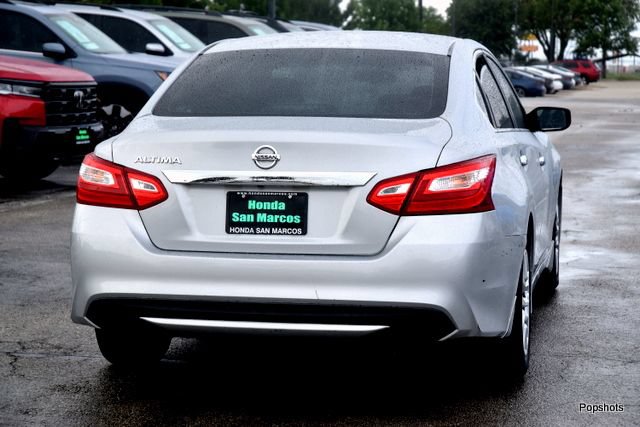Used 2017 Nissan Altima 2.5 S w/ Power Driver Seat Package FWD image 4