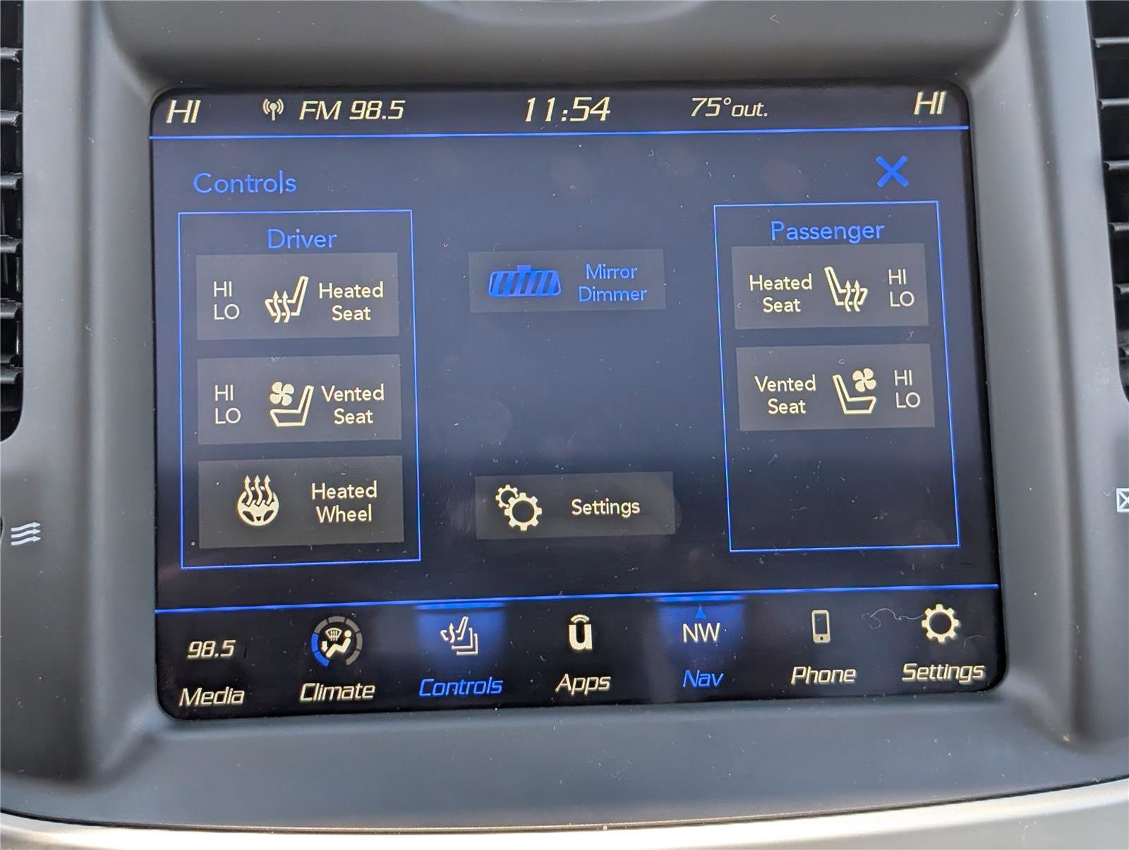 Used 2023 Chrysler 300 Touring L w/ Popular Equipment Group image 29