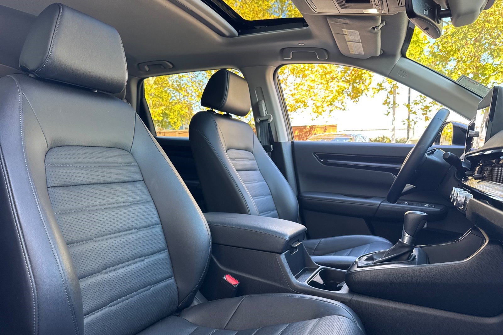 Used 2025 Honda CR-V EX-L image 27