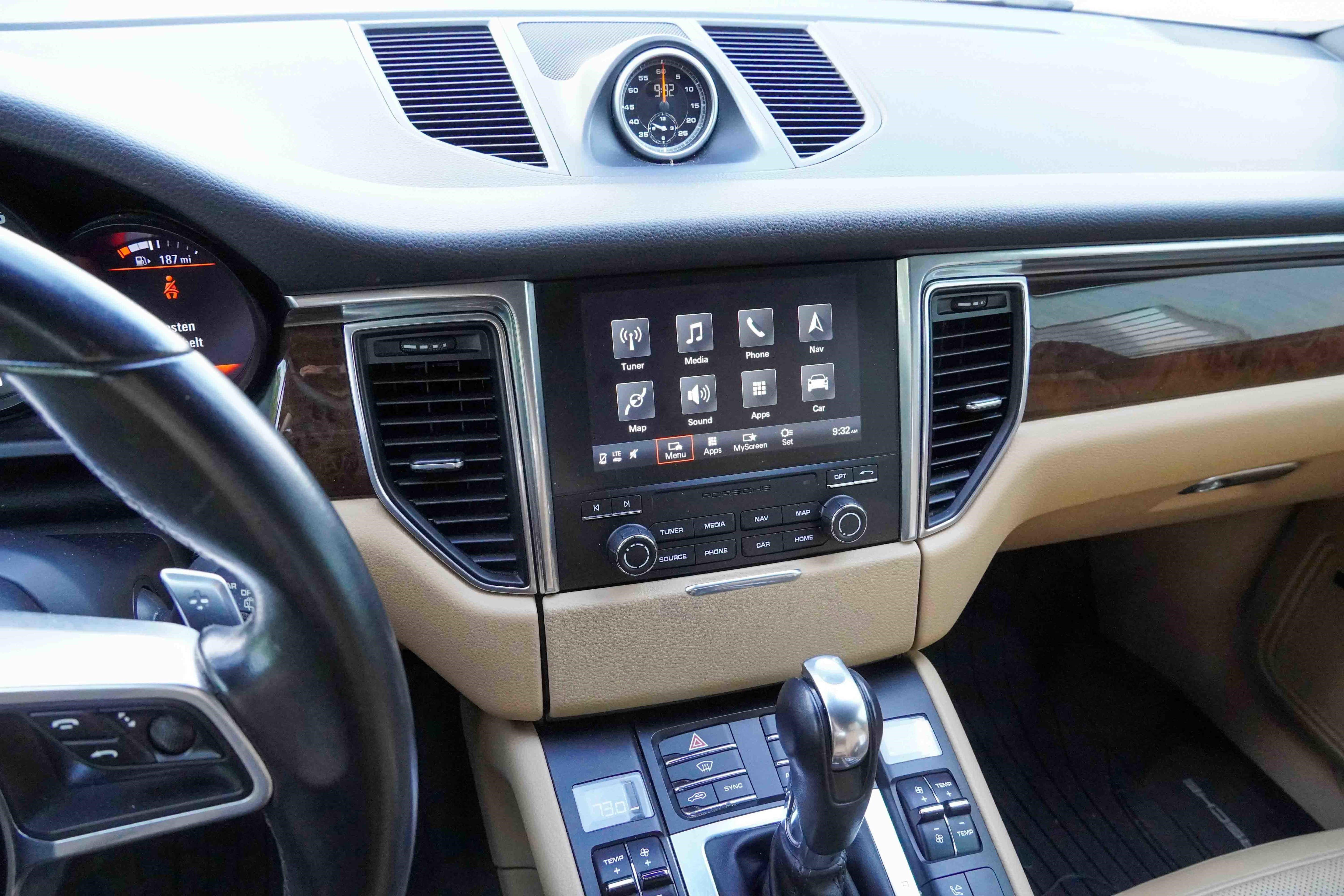 Used 2018 Porsche Macan Sport Edition image 23