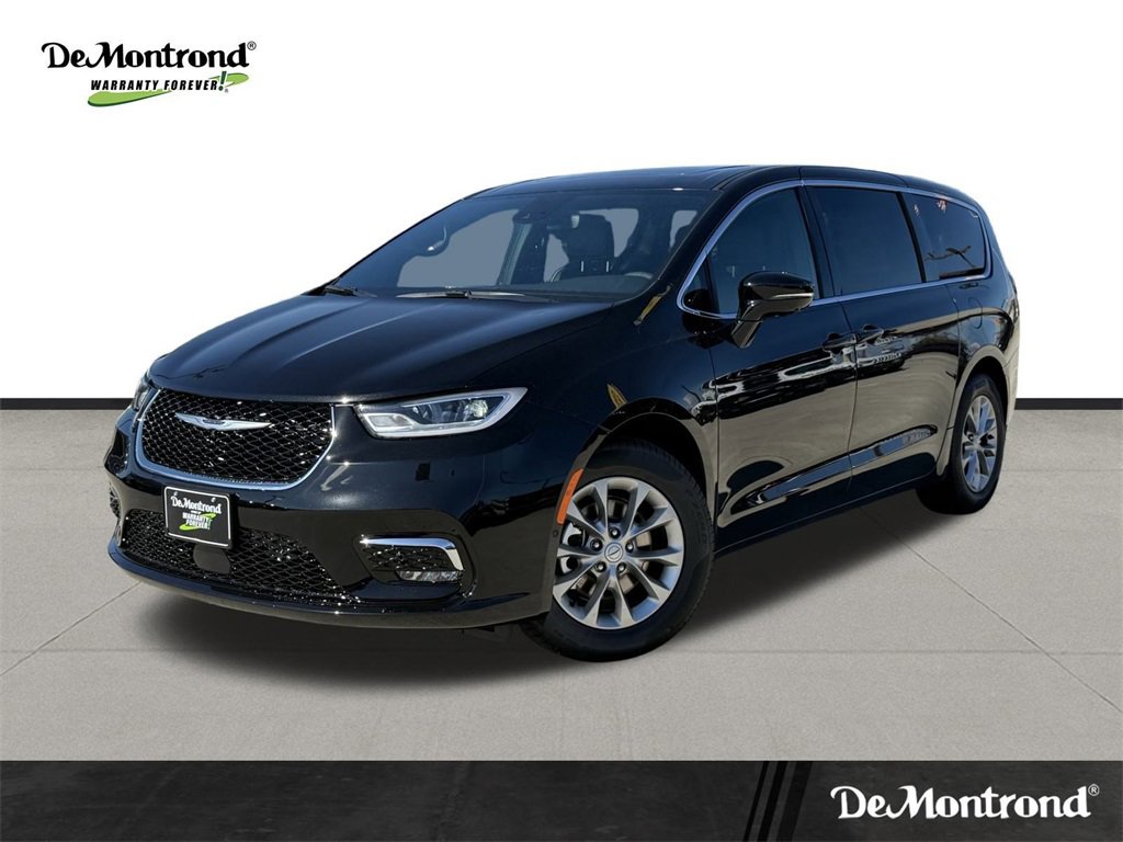 New 2026 Chrysler Pacifica Limited image 1