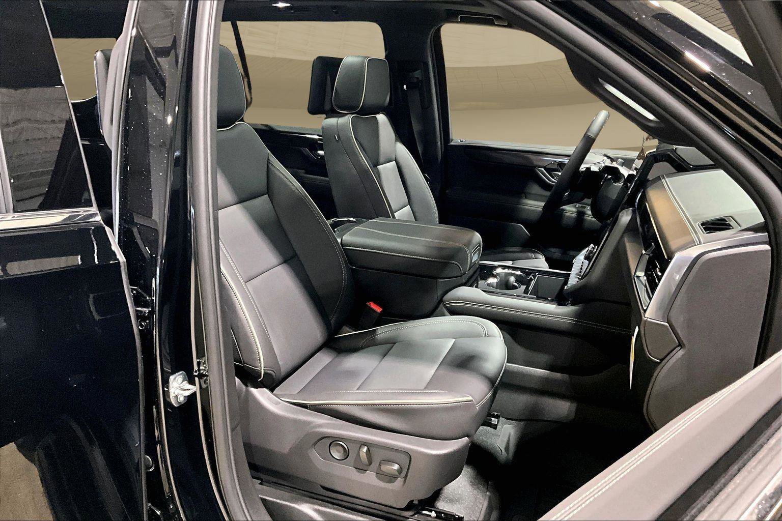 New 2026 GMC Yukon XL Elevation image 10