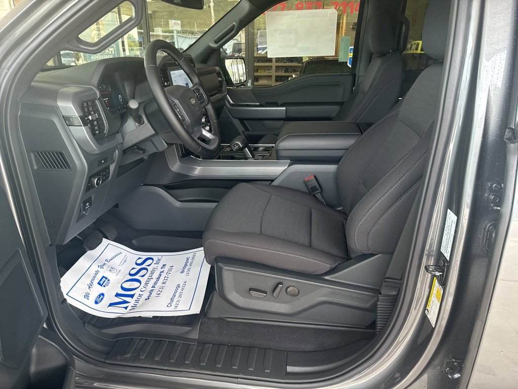 New 2025 Ford F150 XLT image 8