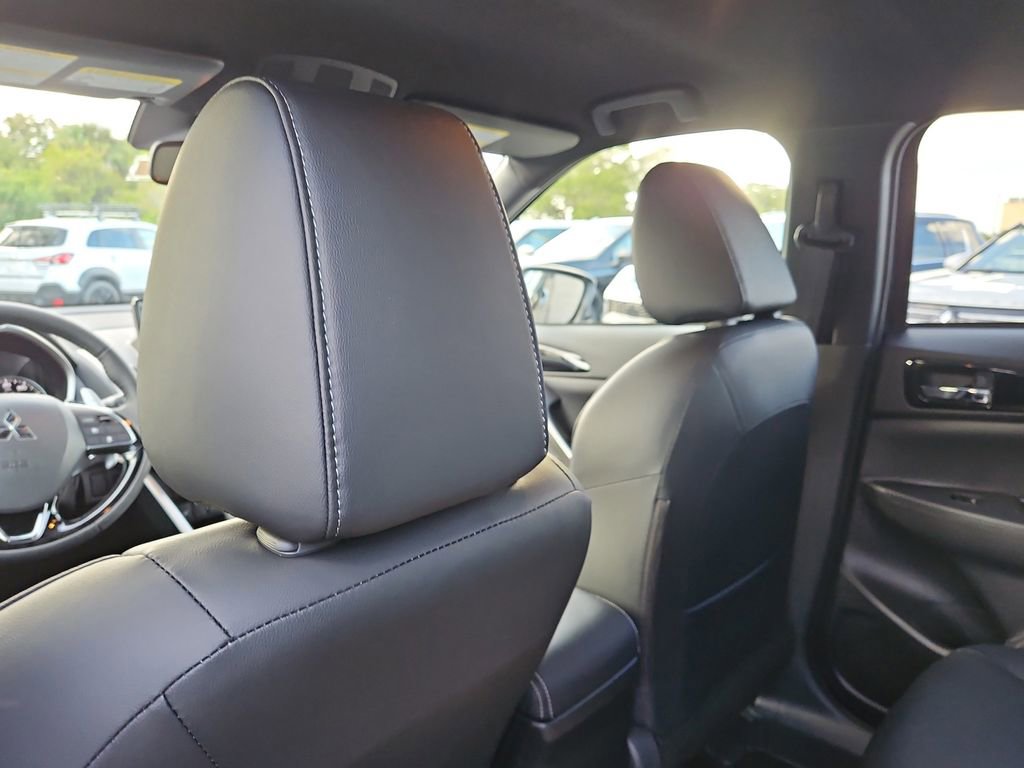 New 2026 Mitsubishi Eclipse Cross SEL image 9