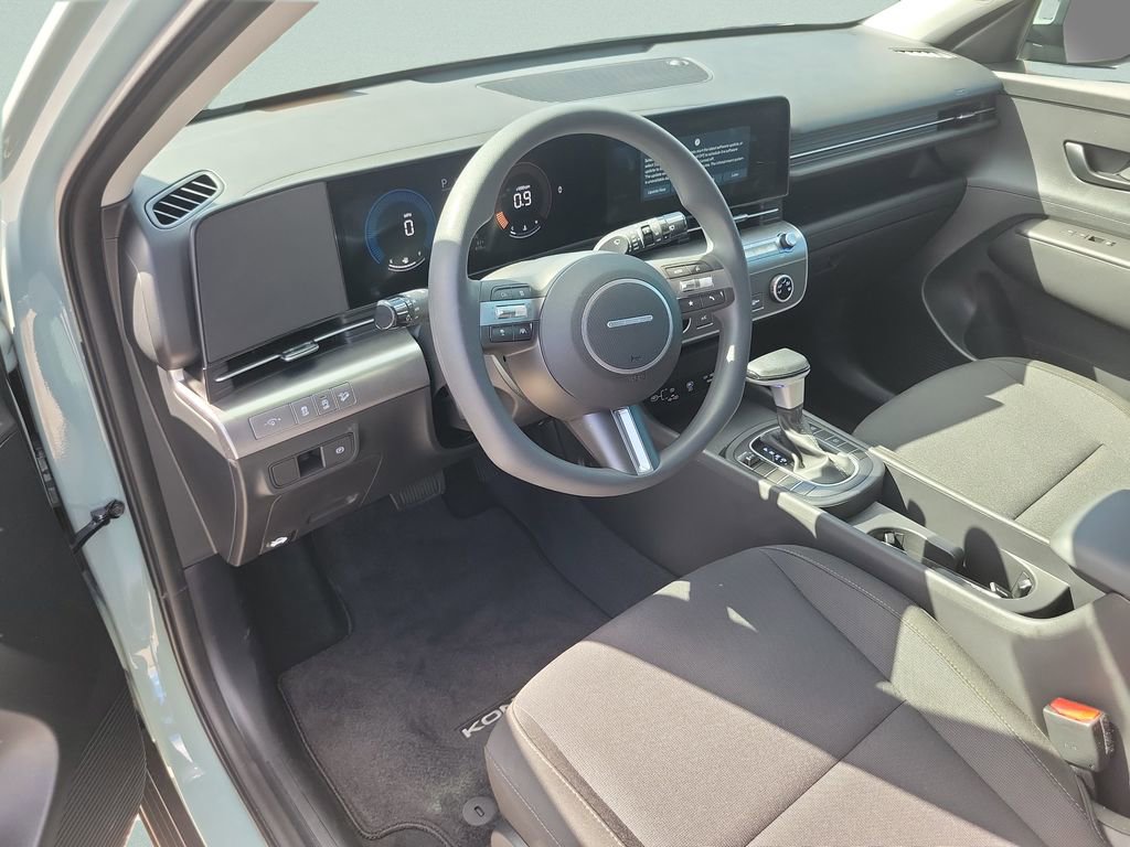 Certified 2026 Hyundai Kona SE image 22