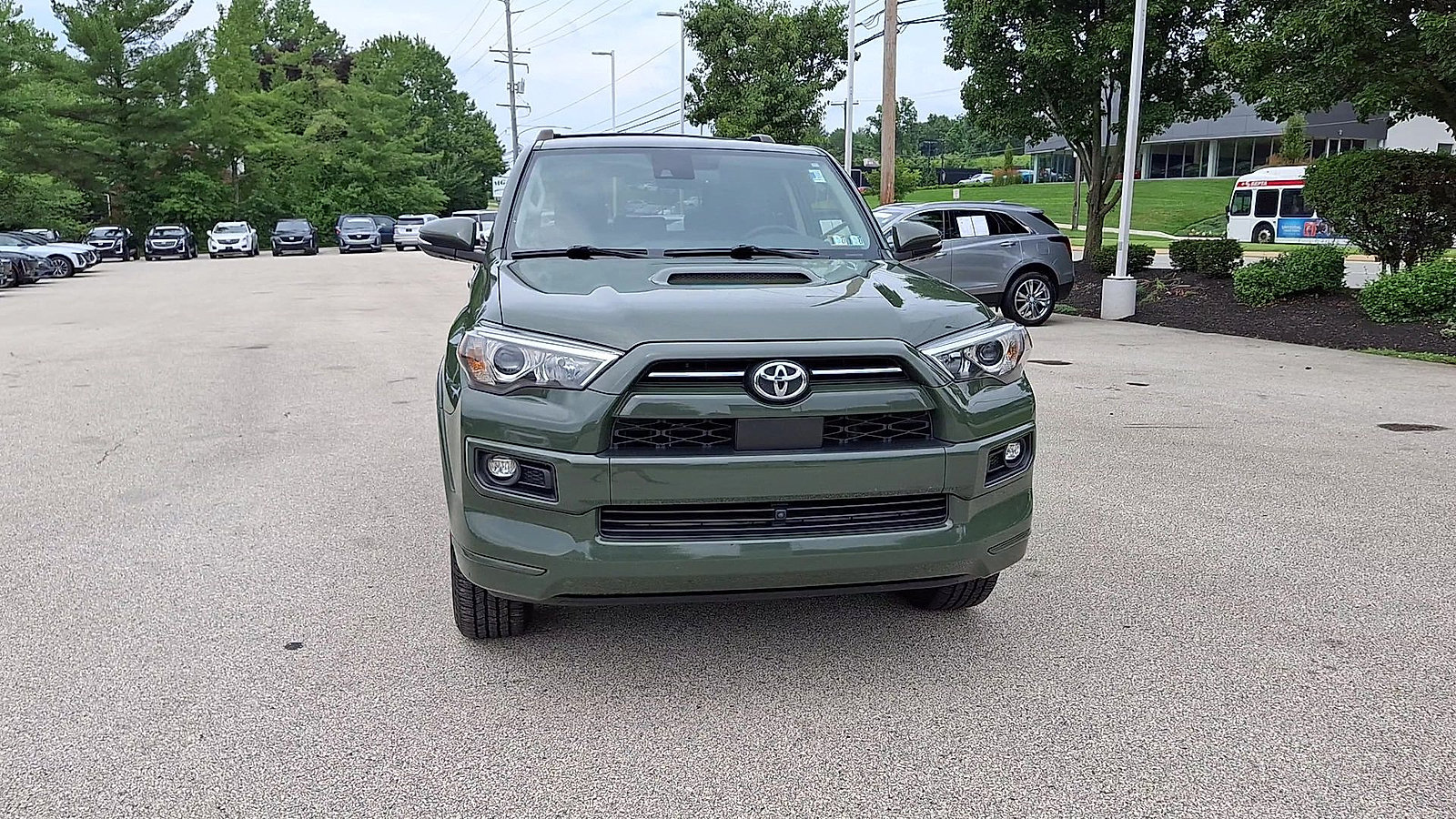 Used 2022 Toyota 4Runner TRD Sport w/ Technology Package AWD/4WD image 3