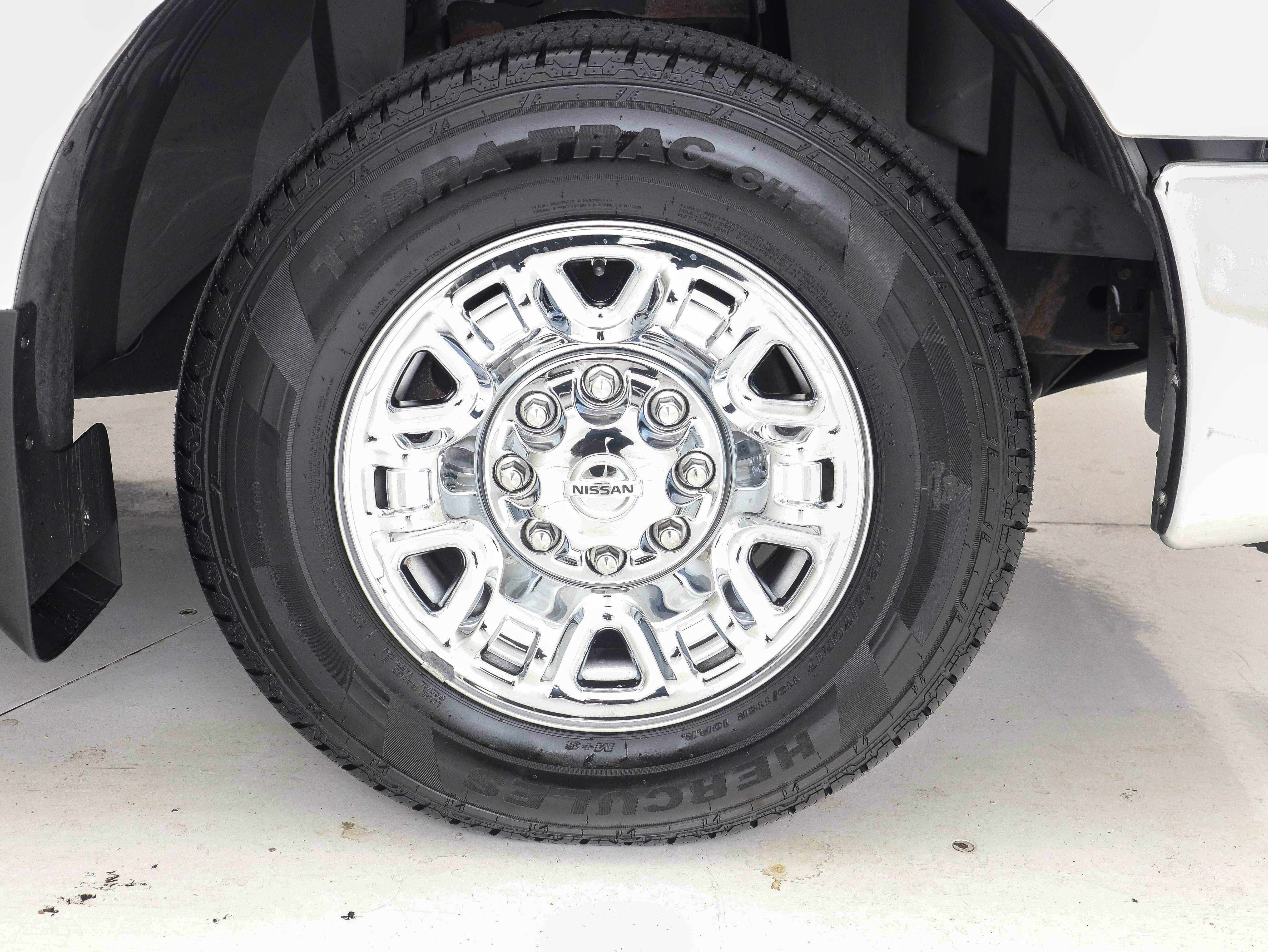 Used 2019 Nissan NV 3500 SV image 29