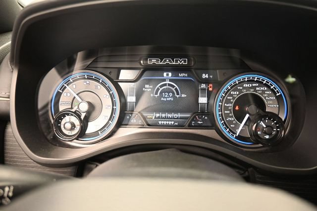 Used 2022 RAM 1500 Limited AWD/4WD image 19