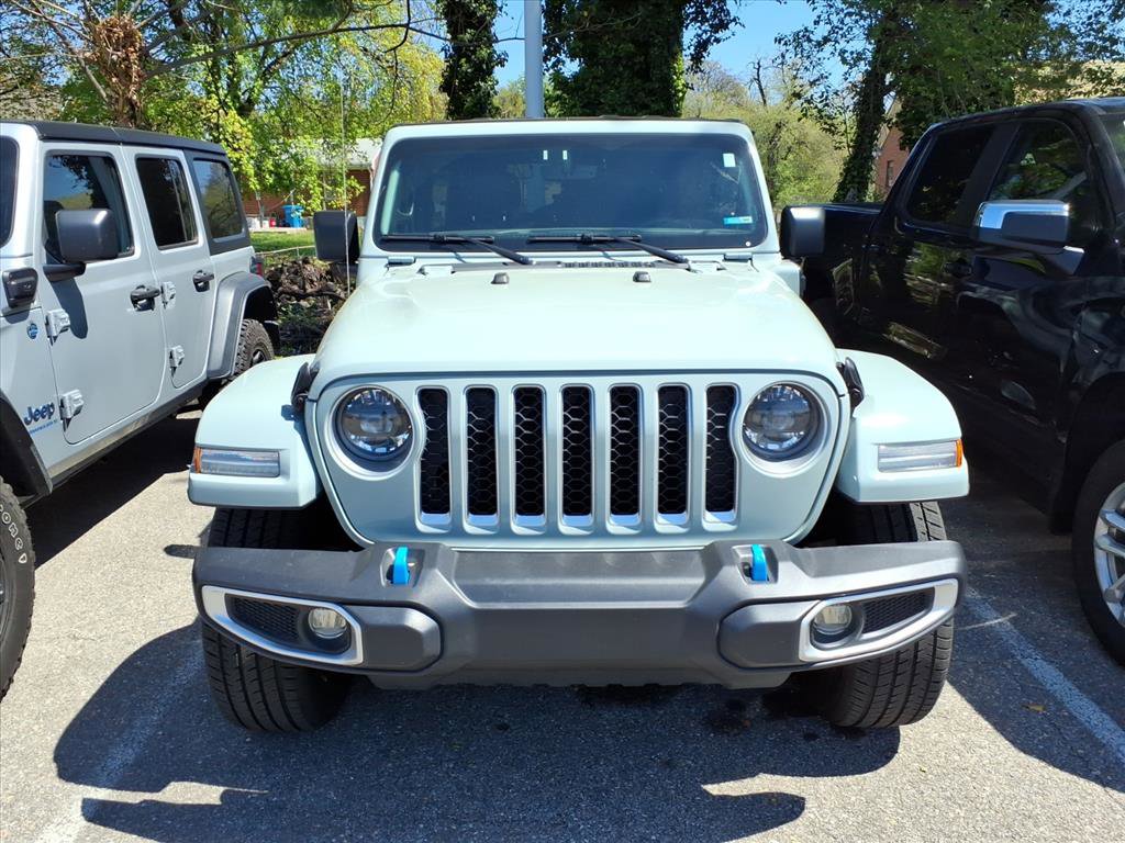 Used 2023 Jeep Wrangler Sahara image 2